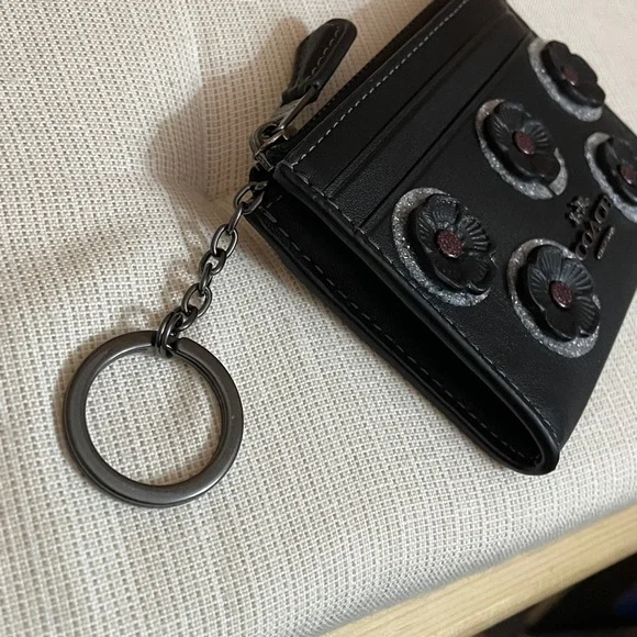 Coach Mini Skinny Id Case With Floral Applique Gunmetal/Black NWT - Picture 13 of 15